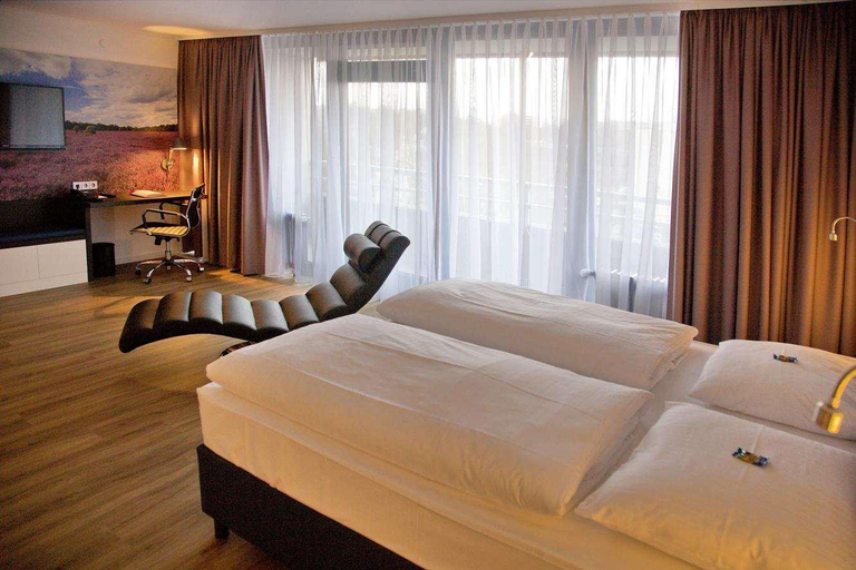 Bedroom 4, Seminaris Sunday Hotel Lüneburg, Lüneburg