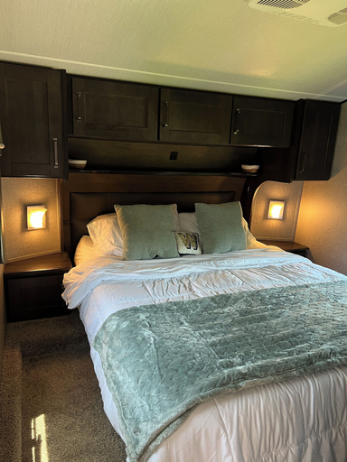 Room 5, Finish Line RV Park, Garland