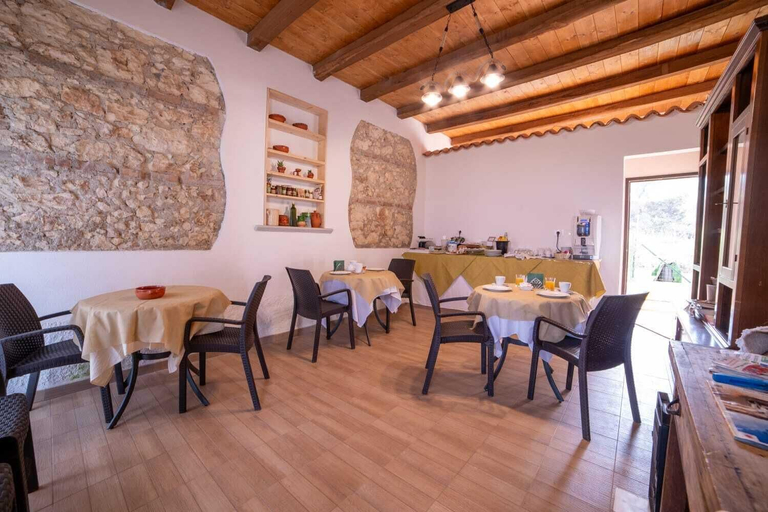 Living area, cascina salaco, Vibo Valentia