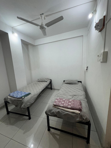 Room 3, Mahayaatri Niwas, Kolhapur