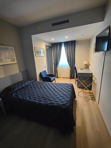 Bedroom 3, HOTEL LEMI, Benevento