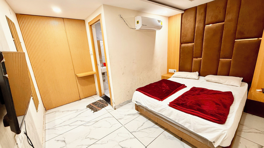 Room 3, Hotel A Grand near All Main Places, Ujjain