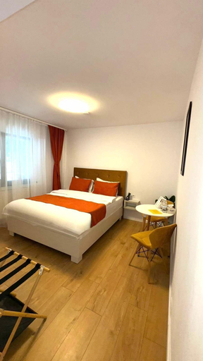 Room 3, 3 Baneasa Airport, Municipiul Bucuresti