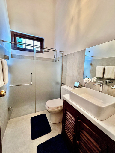 Bathroom 5, Colonial Residence Kandy, K.F.G. & G. Korale