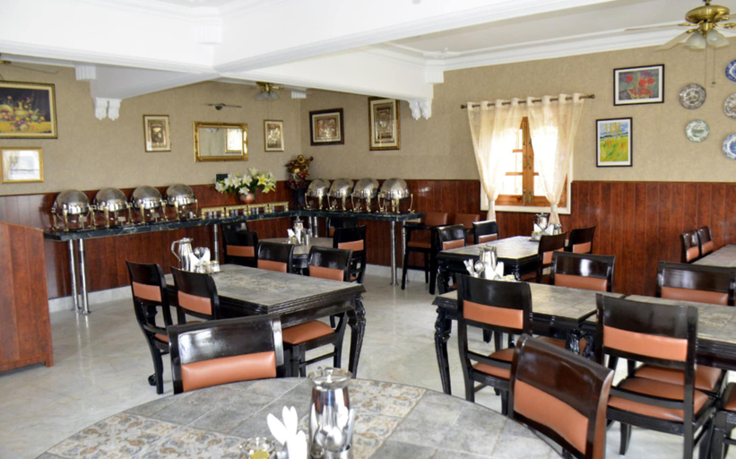 Food & Drinks 5, Hotel Winsum Hill Solan, Solan
