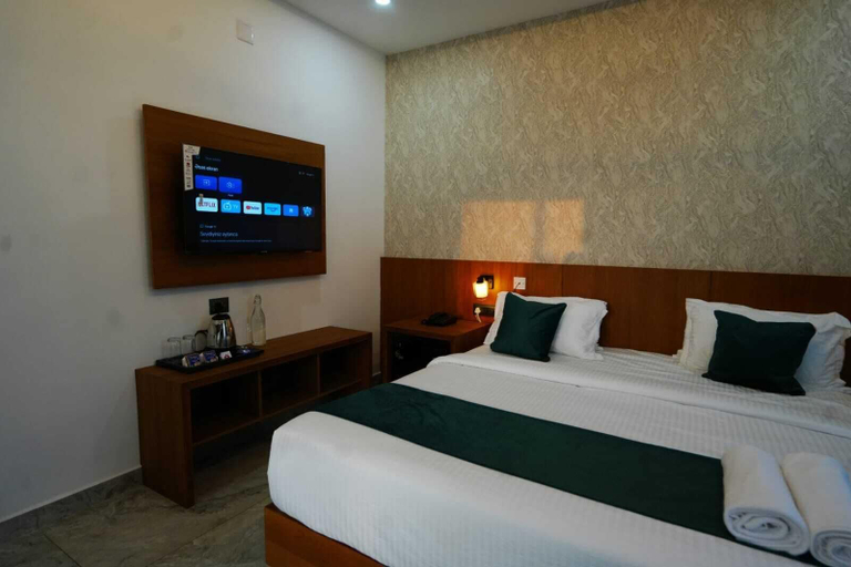 Room 3, Palm Wave Beach Resort, Ernakulam