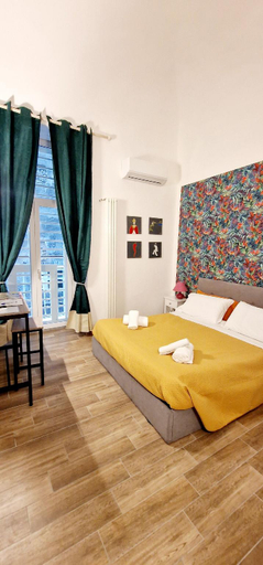 Bedroom 3, Tribunali Platamon, Napoli