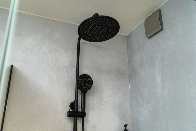 Bathroom 3, Apartment 8, Lovech