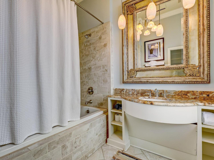 Bathroom 3, Broughton Street Main House, Chatham