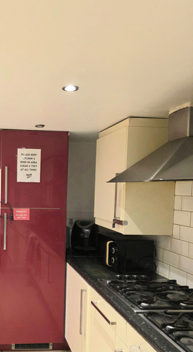 Others 5, Rayan's Lodge Stratford London by OYO, London