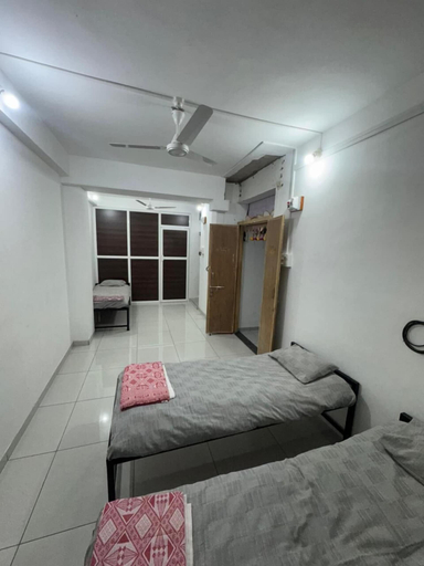 Room 4, Mahayaatri Niwas, Kolhapur