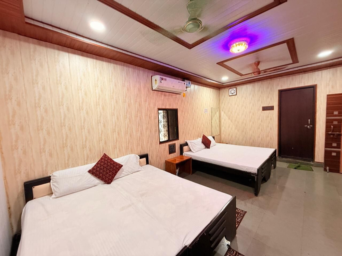 Room 2, Hotel Sunshine, Sehore