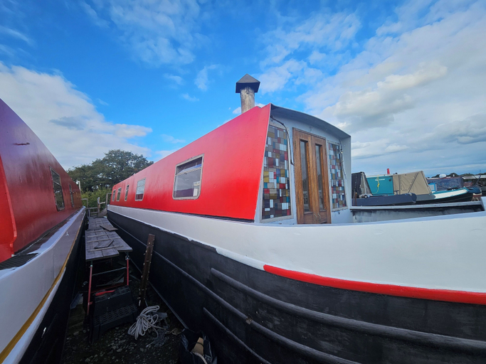 Terrace/patio 5, Komet canal boat company limited, Cheshire East
