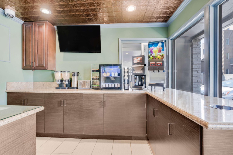Public Area 3, Sather Berkeley, SureStay Collection by Best Western, Alameda