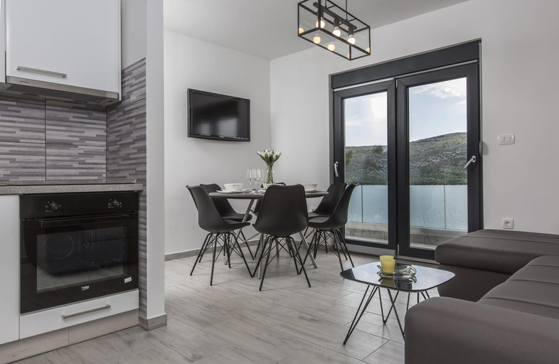 Kitchen, Villa Regina with heated pool and sea view, Marina
