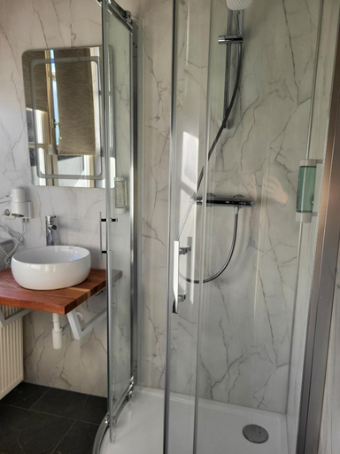 Bathroom 3, Hotel Stedswal, Gaasterlân-Sleat