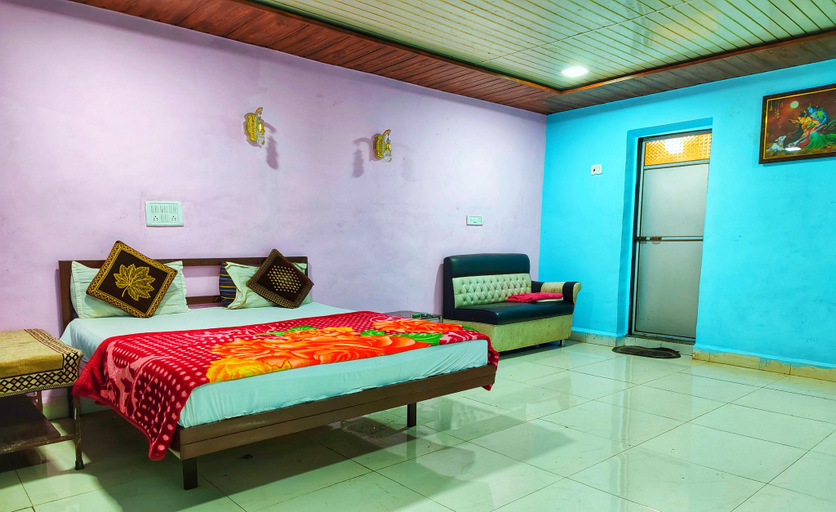 Bedroom 2, Hotel Mumbai Garden Resort, Raigarh