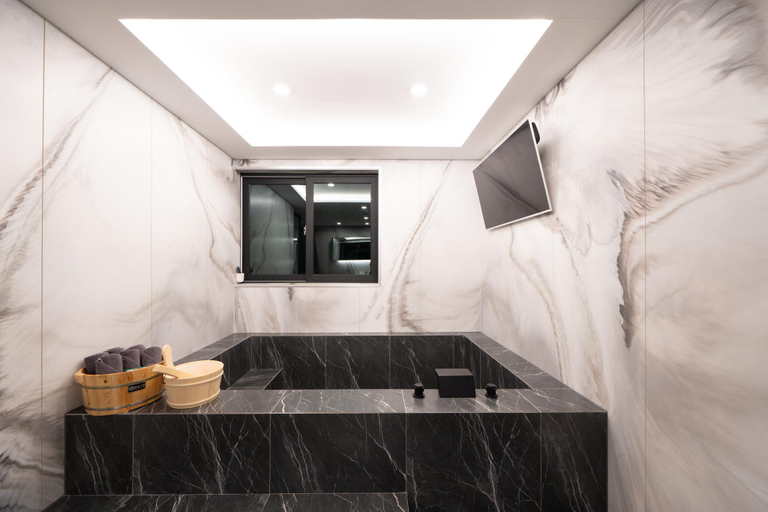 Bathroom 2, EDGAR Hotel, Jeonju