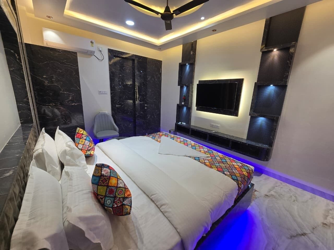 Room 3, HOTEL REAL INN, Muzaffarpur