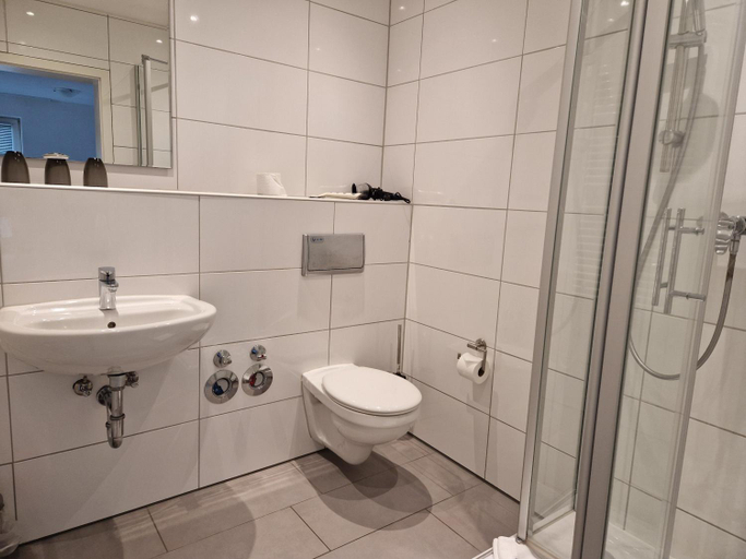 Shower 3, Villa Monika Steuerbord 5, Vorpommern-Rügen