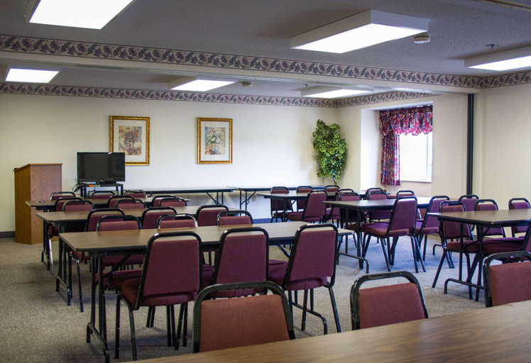 Food & Drinks 4, Motel 6 Streetsboro, Oh GA, Portage