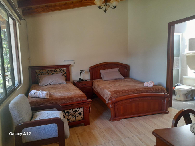 Bedroom, Rose Garden, Quito