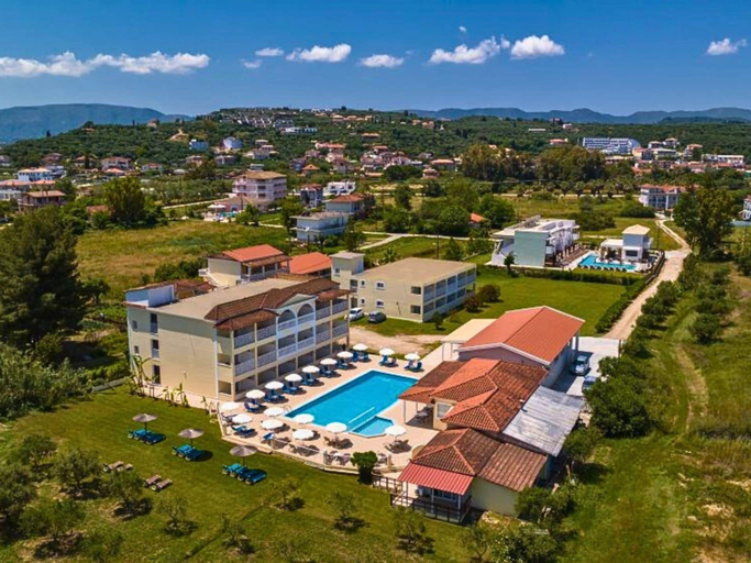 Exterior 3, Manousis ApartHotel, Ionian Islands