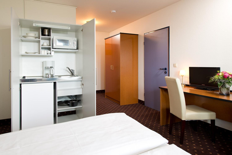 Bedroom 3, ACHAT Hotel Hockenheim, Rhein-Neckar-Kreis