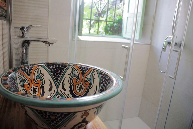 Bathroom 2, Riad Puertas del Albaicin, Granada