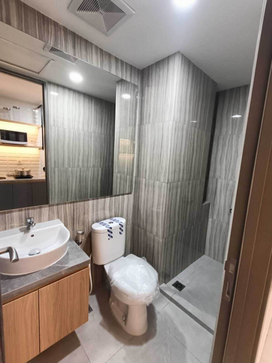 Bathroom 4, Apartmen Pakuwon Bekasi by Ruang Singgah, Bekasi