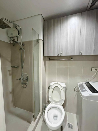 Bathroom 3, Mall of SHELL Residences Staycation, Pasay City