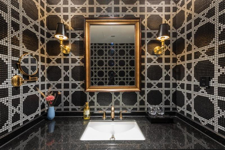 Bathroom 5, Crystal Orange Hotel Qingdao Jimo Heshan Road, Qingdao