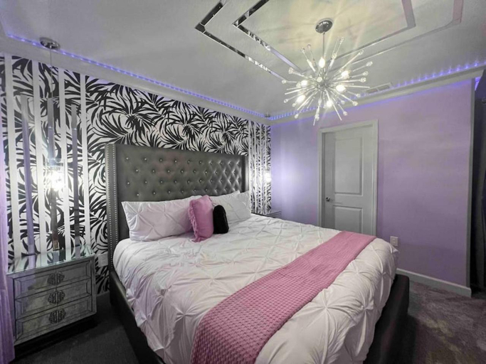 2, Top Luxury Villa Storey Lake Mins to Disney, Osceola