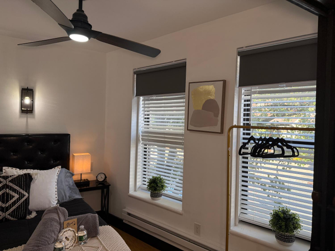 Bedroom, Boutique Studio Apartment on Grand Ave, Bergen
