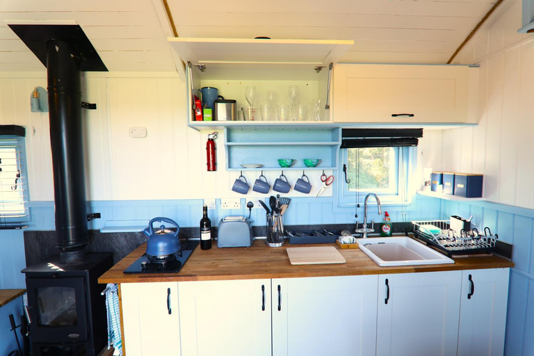3, Spring Grounds Farm Shepherd Huts, Oxfordshire