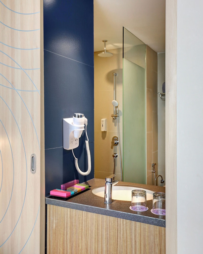 Bathroom 5, ibis Styles Bogor Pajajaran, Bogor