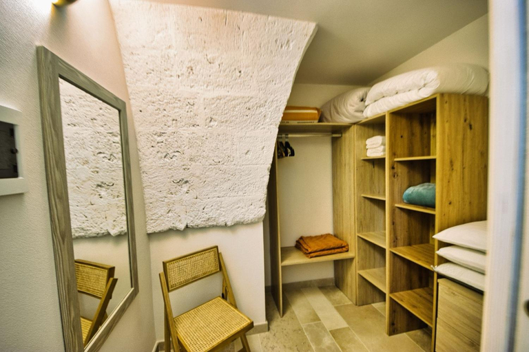 Bedroom 2, Masseria Rescio, Taranto