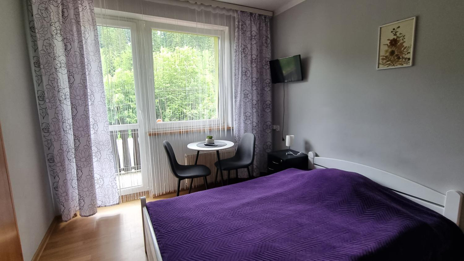 Bedroom, Alaska, Cieszyn