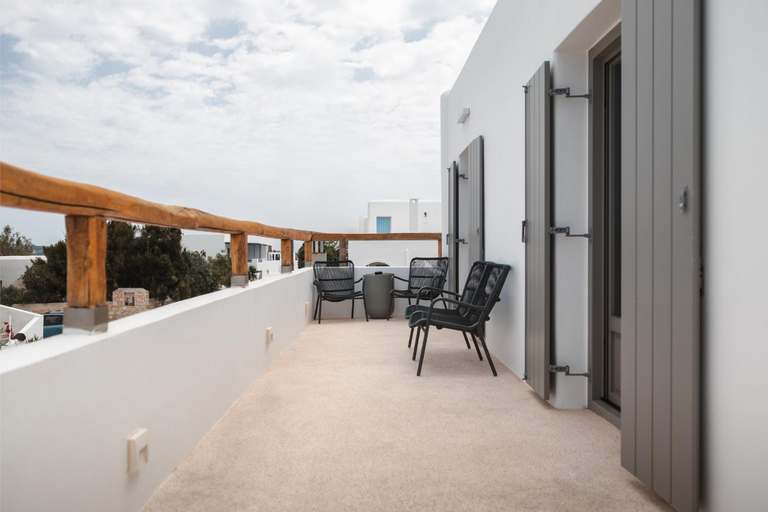 Others 5, Siora of Paros - Ammiralis & Castelis, South Aegean