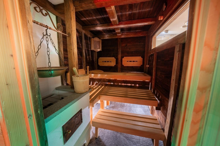Bedroom, Hotel Garni Castel B&B, Landeck