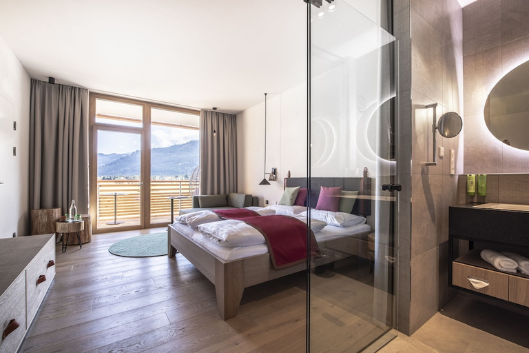 Bedroom 4, Hotel Tauern Spa Kaprun, Zell am See