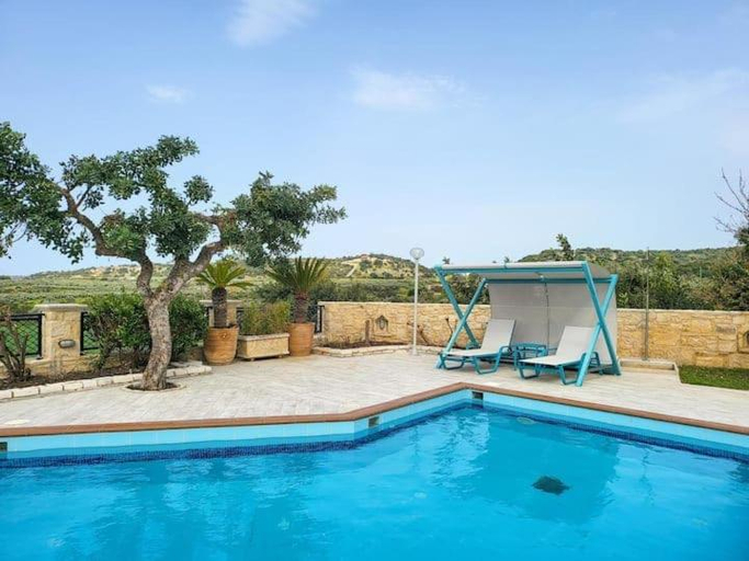 Swimming pool 3, villa agnanti 'Marina', Crete