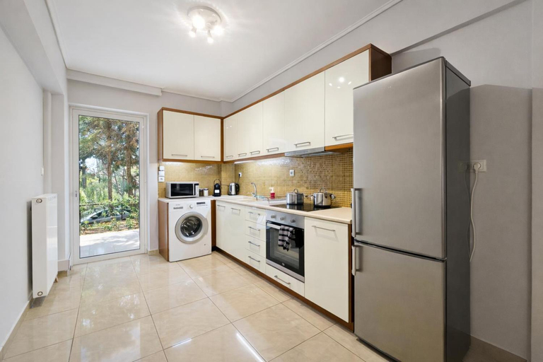Others 3, Omorfokklisias by Verde Apartments, Attica