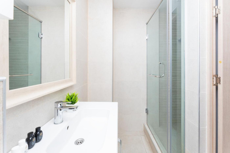 Bathroom 3, Apartments on Koghbatsi street 16, Yerevan