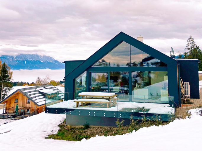 Exterior view 2, Lakan Lodge, Liezen