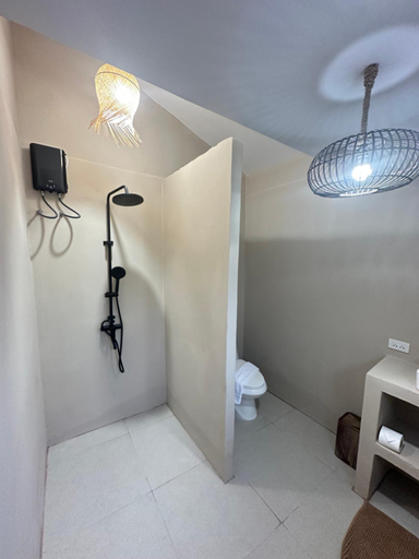 Bathroom 4, Munchies Resort, Ko Phangan