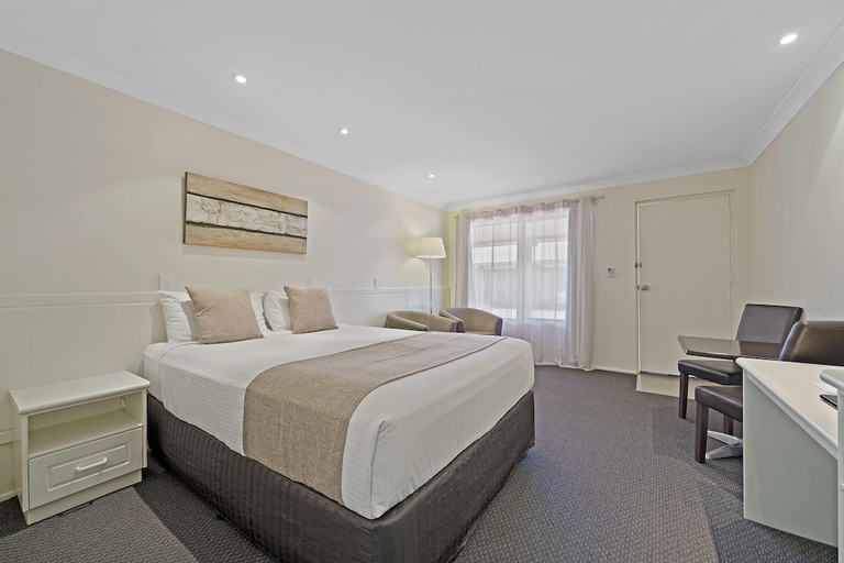 Bedroom 3, Comfort Inn Glenfield, Toowoomba - South-East