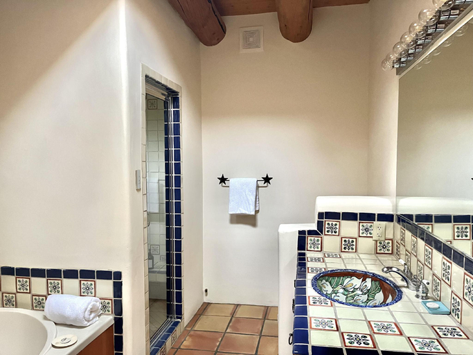 Bathroom 4, Hacienda del Sol Historic Bed & Breakfast, Taos