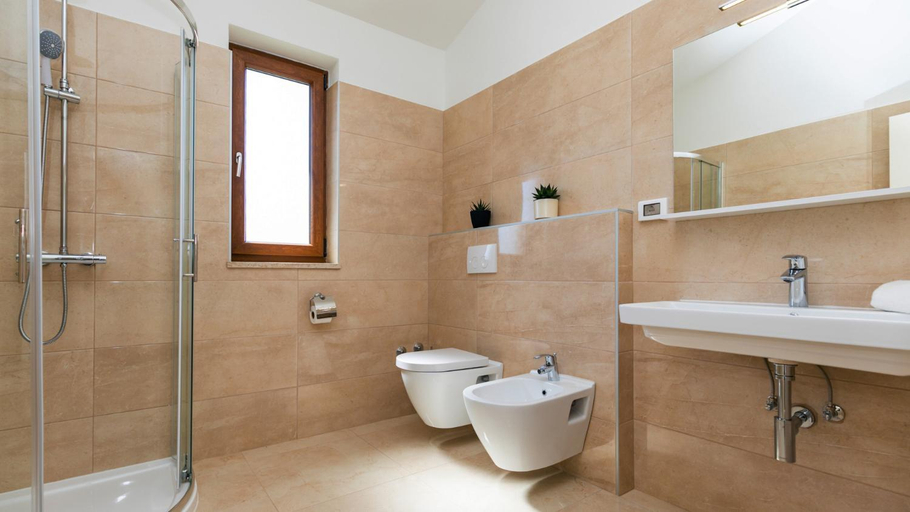 Bathroom 3, Villa Angelina with 3 bedrooms and Pool in Novigrad, Novigrad