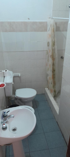 Bathroom 2, HOSTEL JUJUY, Capital